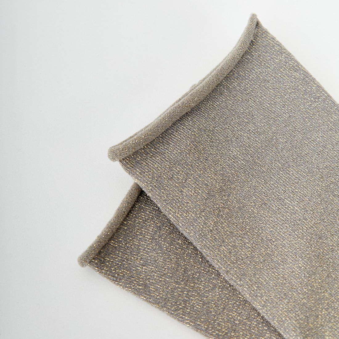 FALKE [ファルケ] シャイニーソックス [46414] 3640 FLINT