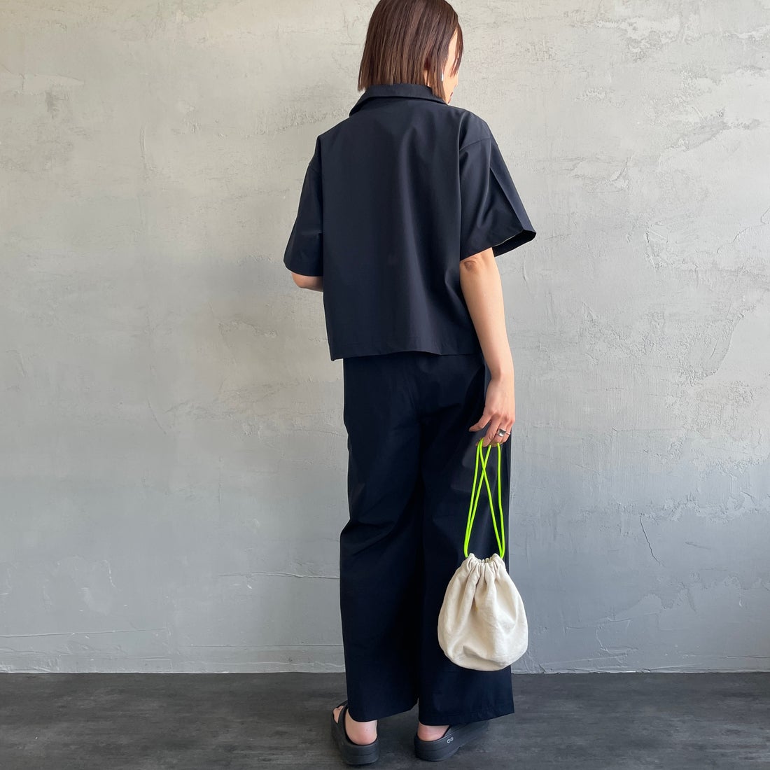 THOUSAND MILE [サウザンド マイル] 別注 サマーバケーション ワイドパンツセットアップ [TM251NP50942-JF] NAVY &&モデル身長：160cm 着用サイズ：F&&