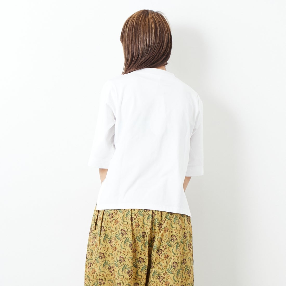 Kelen [ケレン] ハーフスリーブ トップス [LKL24HBL2113] OFF WHITE &&モデル身長：167cm 着用サイズ：F&&