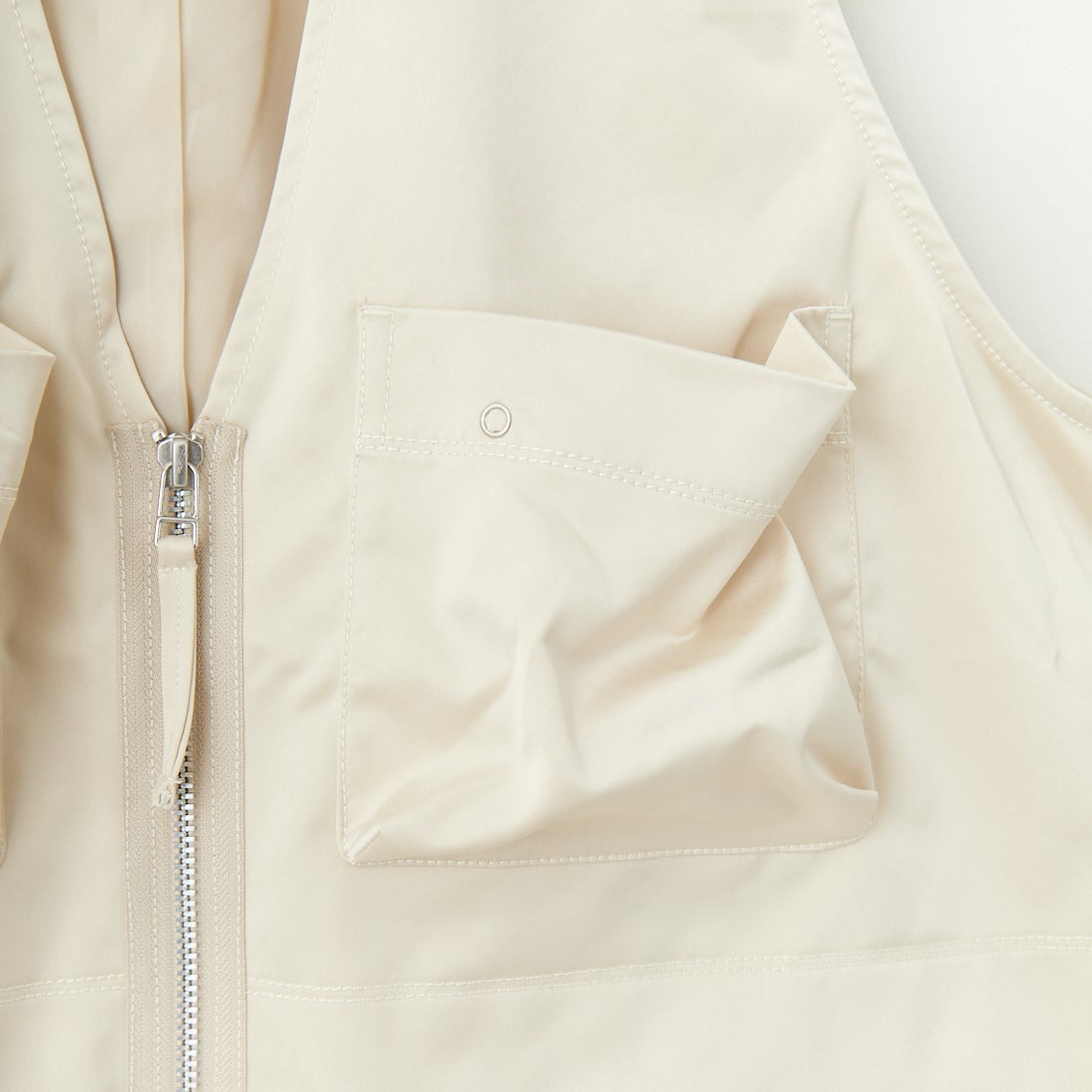 anuke [アンヌーク] サテンポケットベスト [62510106] CRM