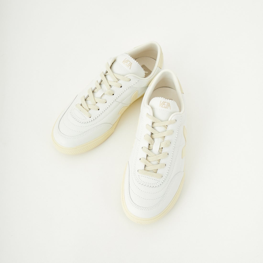 VEJA [ヴェジャ] レザースニーカー [PANENKA] WHITE