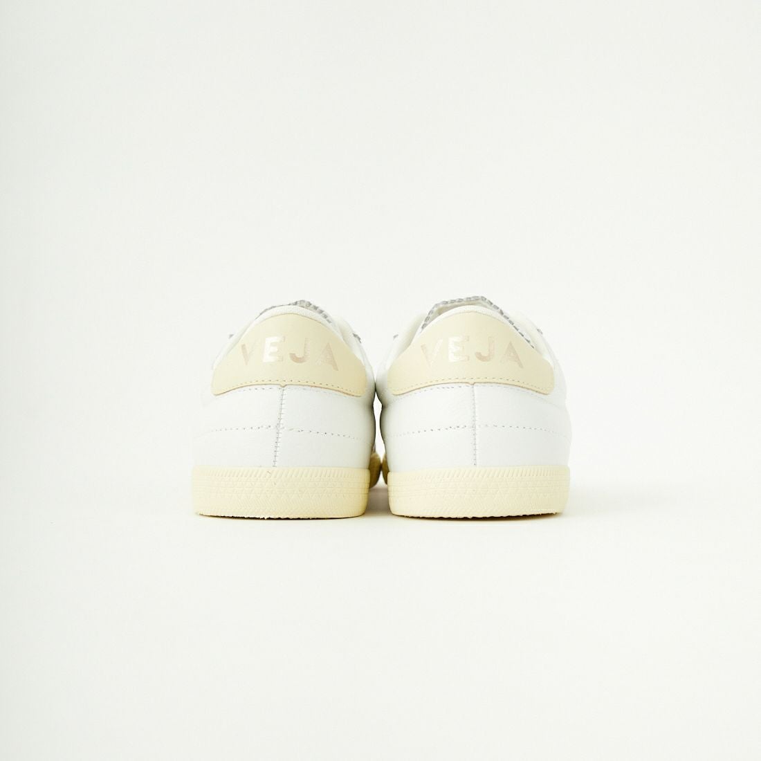 VEJA [ヴェジャ] レザースニーカー [PANENKA] WHITE