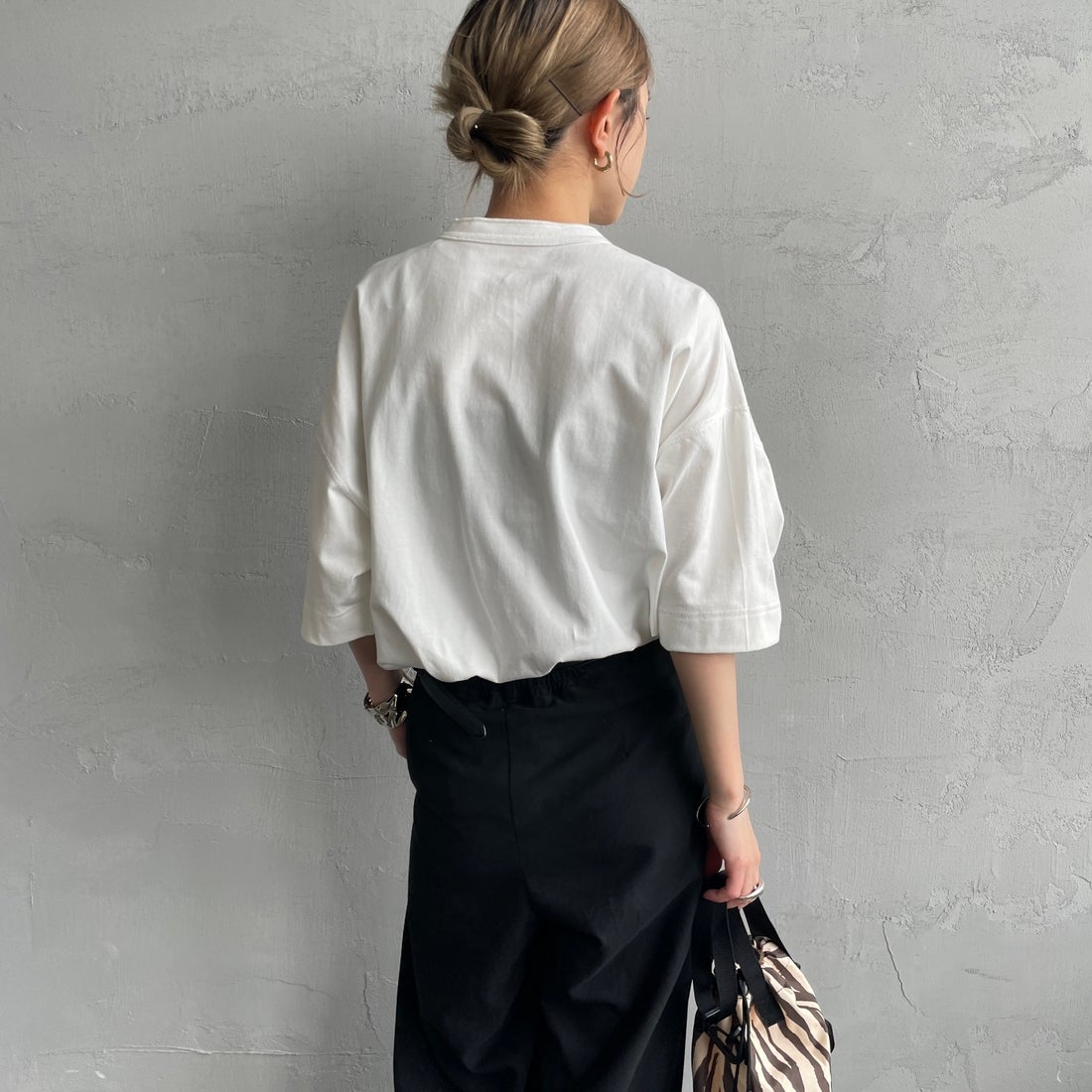 Health knit [ヘルスニット] 別注 ビッグシルエット ヘンリーネックTシャツ [HR25S-M121-JF] WHITE &&モデル身長：150cm 着用サイズ：S&&