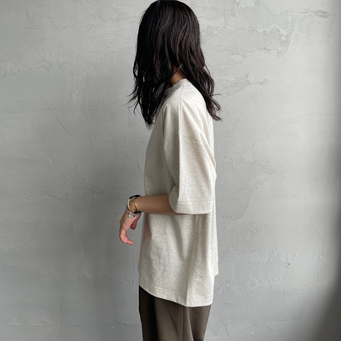 Health knit [ヘルスニット] 別注 ビッグシルエット ヘンリーネックTシャツ [HR25S-M121-JF] OATMEAL &&モデル身長：160cm 着用サイズ：S&&