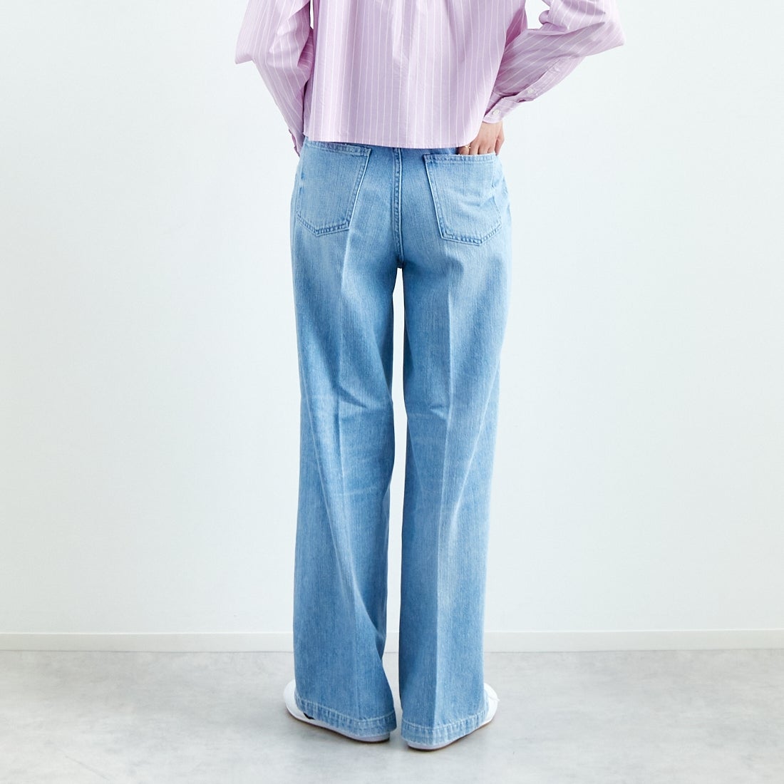 RED CARD TOKYO [レッドカード トーキョー] スローガン ルーズストレートデニム [98W10701K-AIR LIGHALT]  &&モデル身長：160cm 着用サイズ：24&&