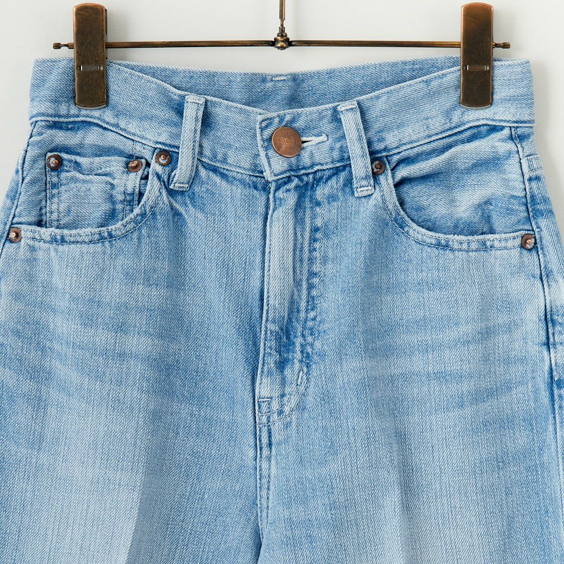 RED CARD TOKYO [レッドカード トーキョー] スローガン ルーズストレートデニム [98W10701K-AIR LIGHALT]