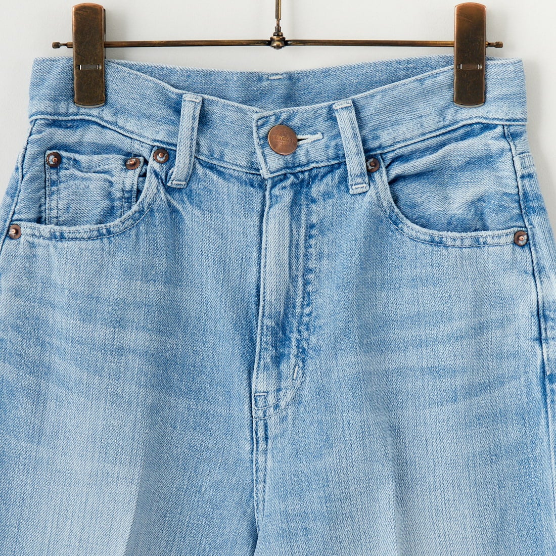 RED CARD TOKYO [レッドカード トーキョー] スローガン ルーズストレートデニム [98W10701K-AIR LIGHALT]