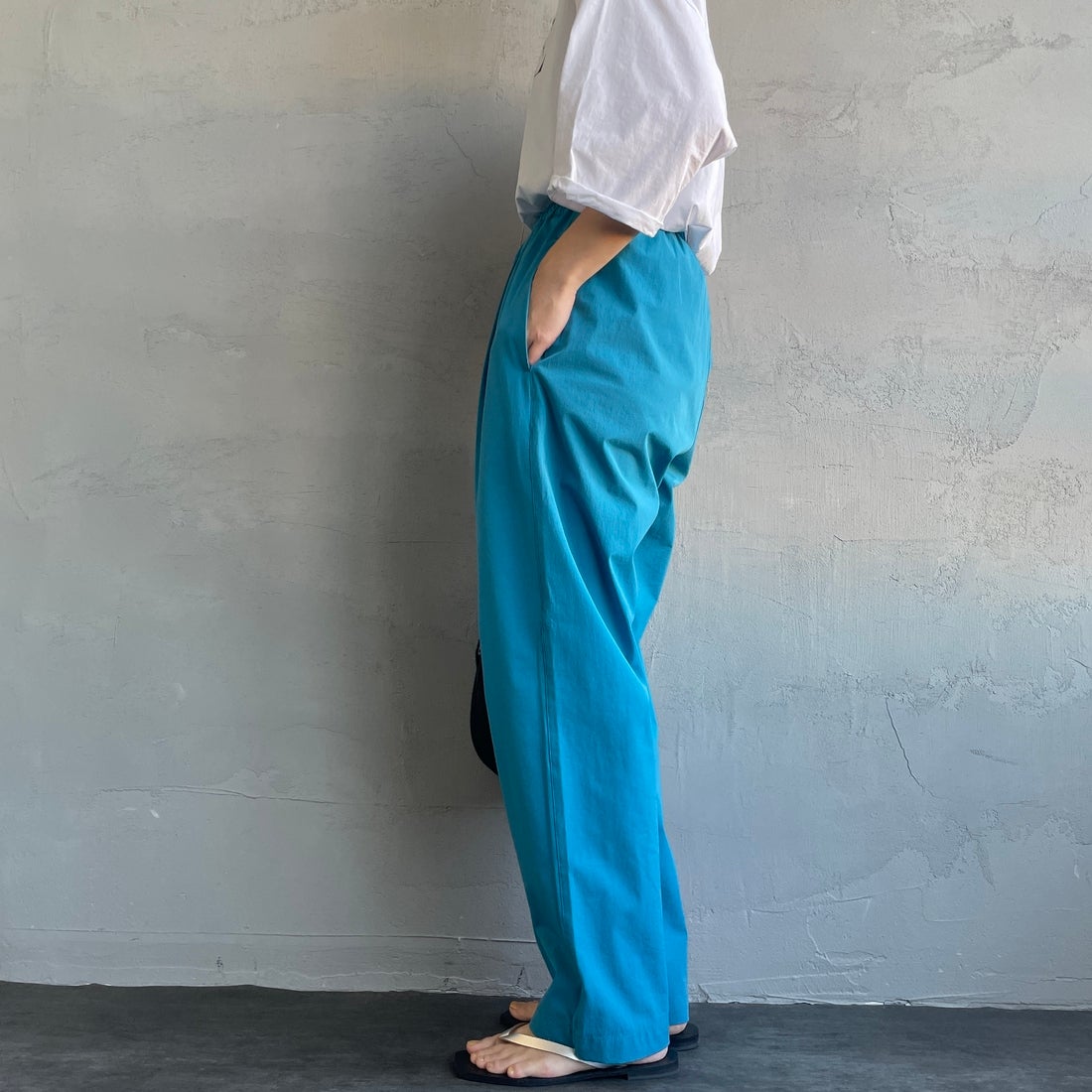 Jeans Factory Clothes [ジーンズファクトリークローズ] 7DAYSナイロンイージーパンツ [IN11-PT-5] ﾀｰｺｲｽﾞ &&モデル身長：158cm 着用サイズ：F&&