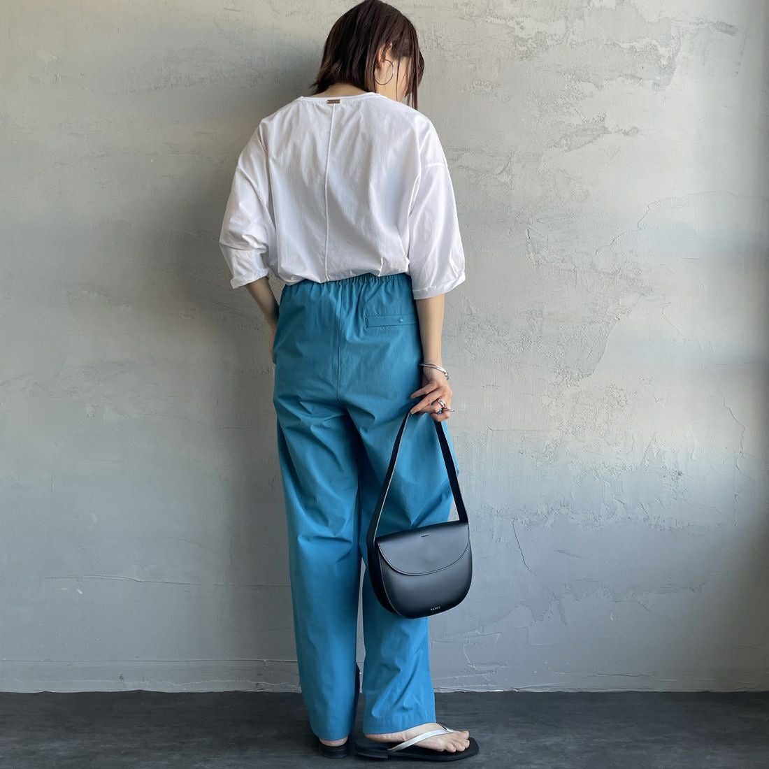 Jeans Factory Clothes [ジーンズファクトリークローズ] 7DAYSナイロンイージーパンツ [IN11-PT-5] ﾀｰｺｲｽﾞ &&モデル身長：158cm 着用サイズ：F&&