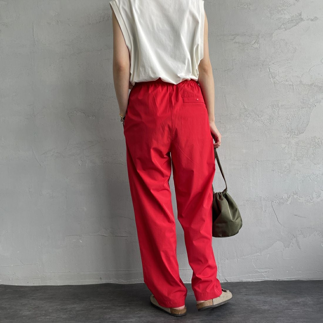 Jeans Factory Clothes [ジーンズファクトリークローズ] 7DAYSナイロンイージーパンツ [IN11-PT-5] ﾚｯﾄﾞ &&モデル身長：160cm 着用サイズ：F&&
