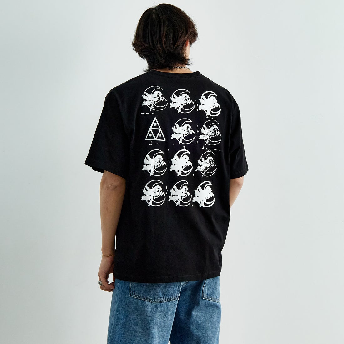 BLACK&&モデル身長：179cm 着用サイズ：L&&