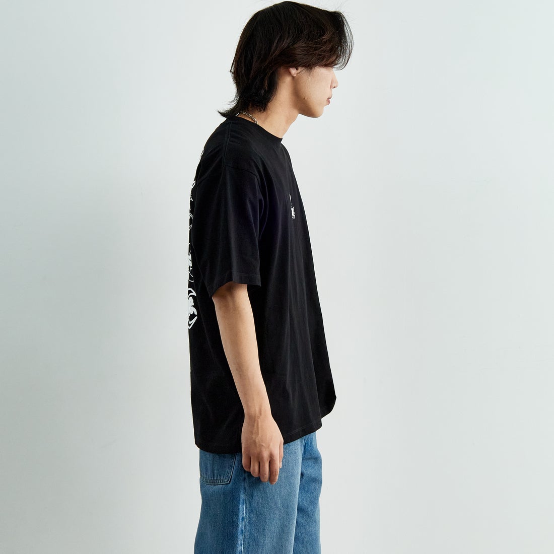 HUF [ハフ] ペガサス ショートスリーブTシャツ [TS02399] BLACK &&モデル身長：179cm 着用サイズ：L&&