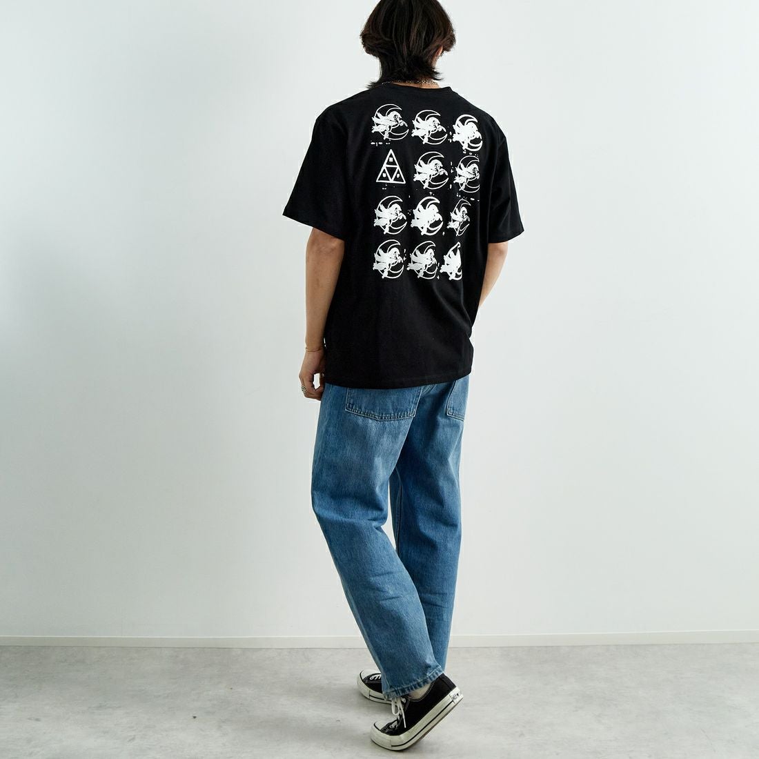 HUF [ハフ] ペガサス ショートスリーブTシャツ [TS02399] BLACK &&モデル身長：179cm 着用サイズ：L&&