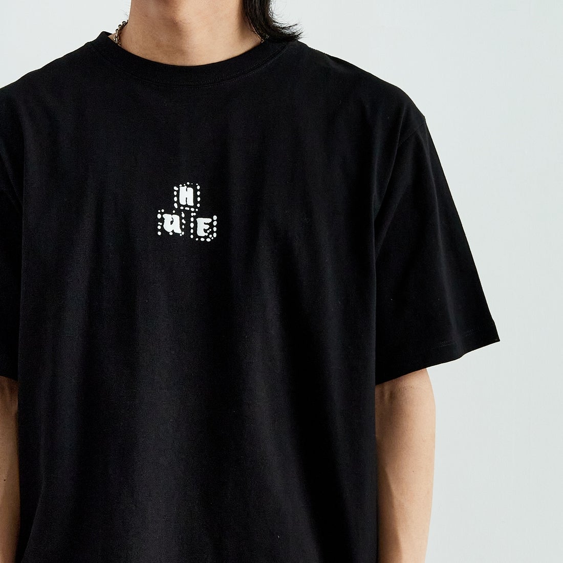 HUF [ハフ] ペガサス ショートスリーブTシャツ [TS02399] BLACK &&モデル身長：179cm 着用サイズ：L&&
