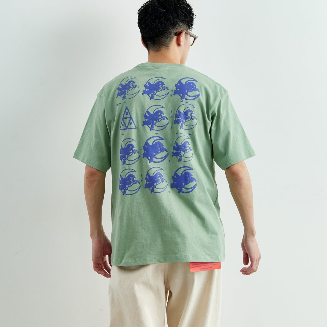 HUF [ハフ] ペガサス ショートスリーブTシャツ [TS02399] BASIL &&モデル身長：168cm 着用サイズ：M&&