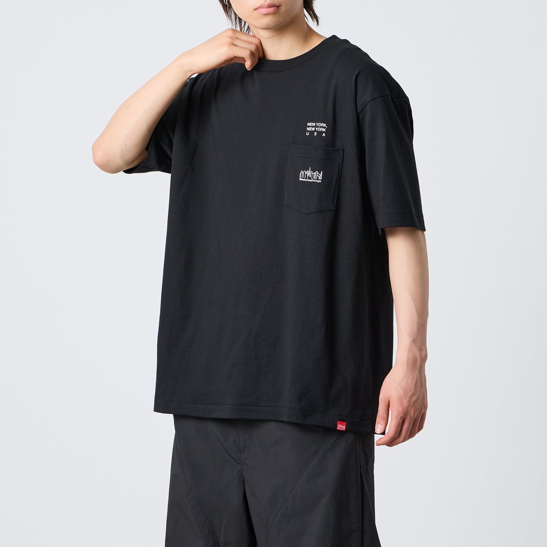 BLACK&&モデル身長：177cm 着用サイズ：XL&&
