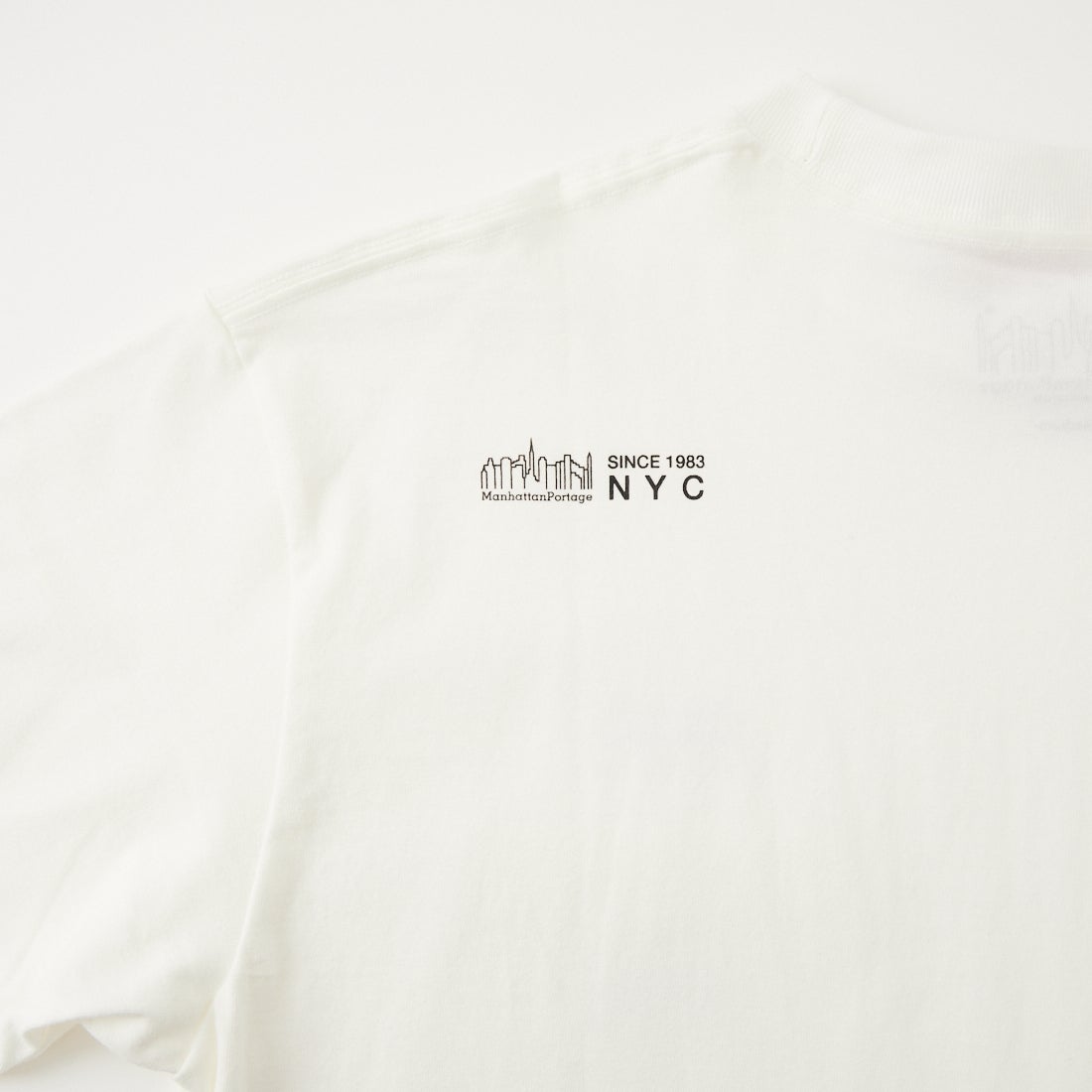 MANHATTAN PORTAGE [マンハッタンポーテージ] スカイラインロゴ ショートスリーブポケットTシャツ [MP-M611] WHITE