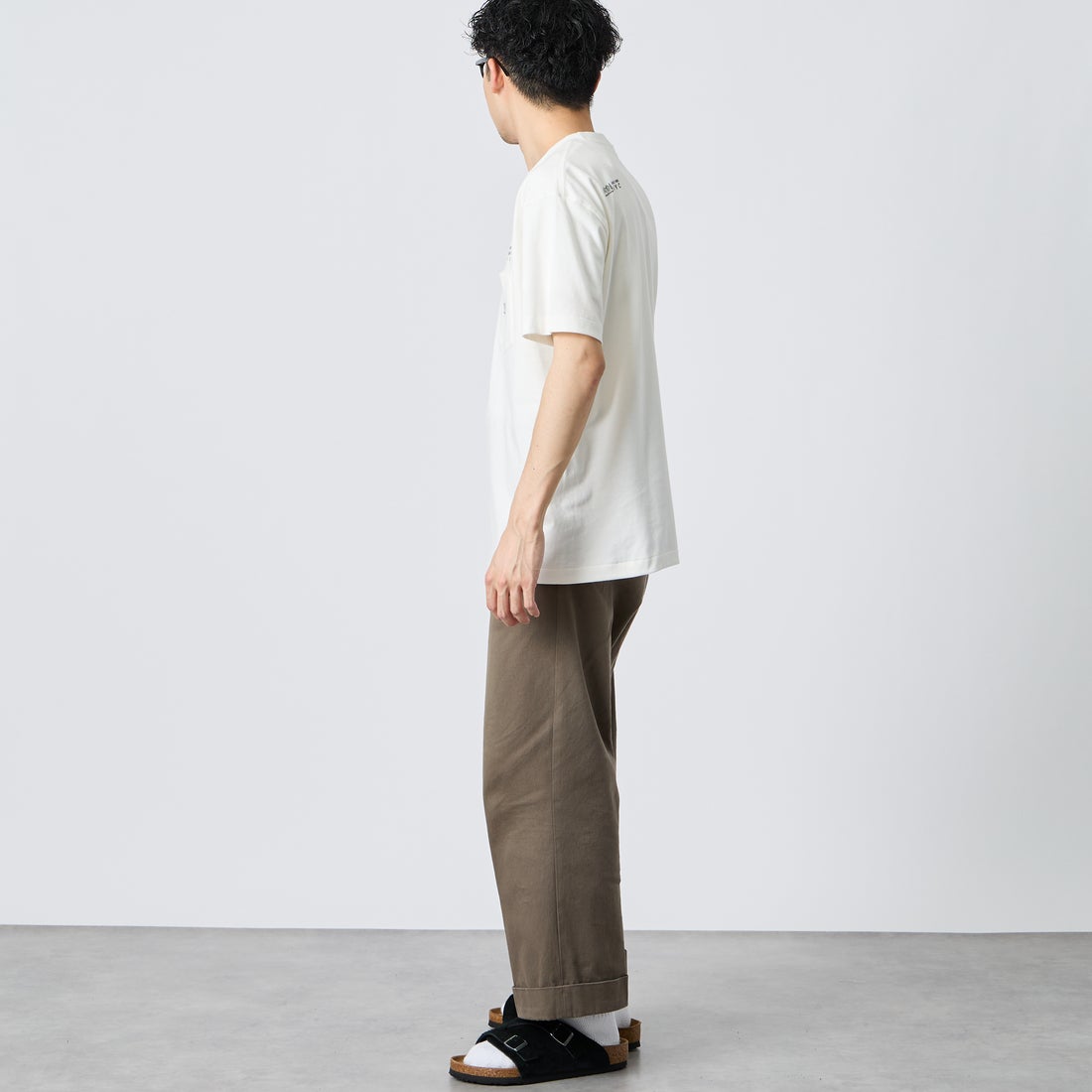 MANHATTAN PORTAGE [マンハッタンポーテージ] スカイラインロゴ ショートスリーブポケットTシャツ [MP-M611] WHITE &&モデル身長：167cm 着用サイズ：M&&