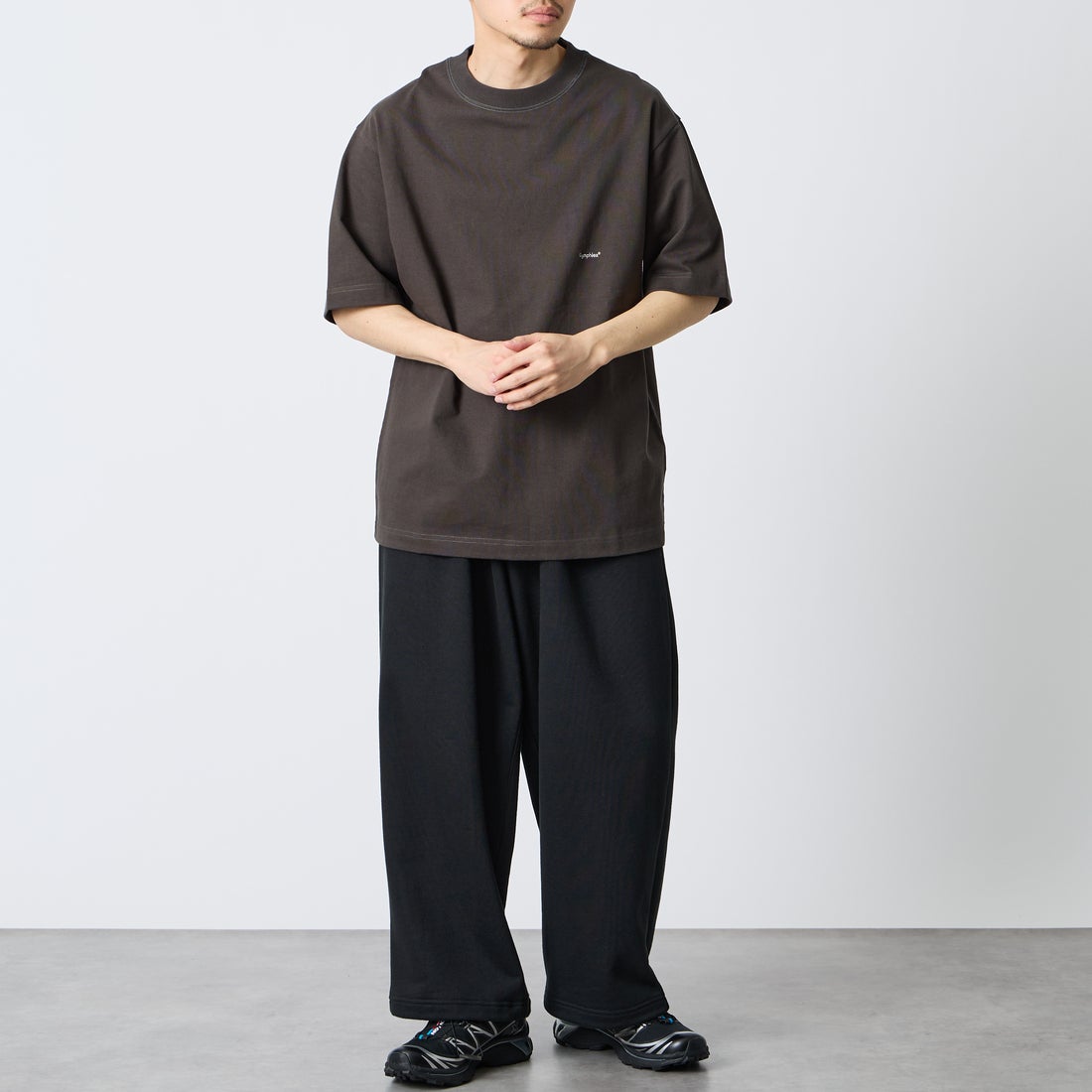 Gymphlex [ジムフレックス] ヘビーウェイトジャージー ショートスリーブTシャツ [J-9271HWJ] CHARCOAL &&モデル身長：168cm 着用サイズ：M&&