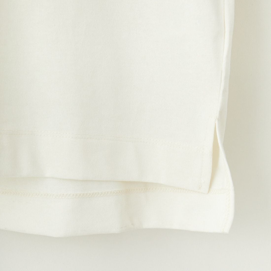 NANGA [ナンガ] エコハイブリッド ボックスロゴ刺繍Tシャツ [NW2411-1G803] WHT