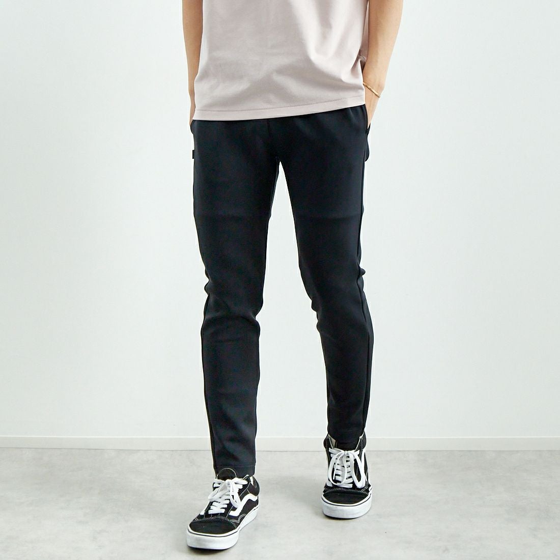 SY32 [エスワイサーティトゥ] ダブルニットスキニーパンツ [15006] BLACK &&モデル身長：179cm 着用サイズ：L&&