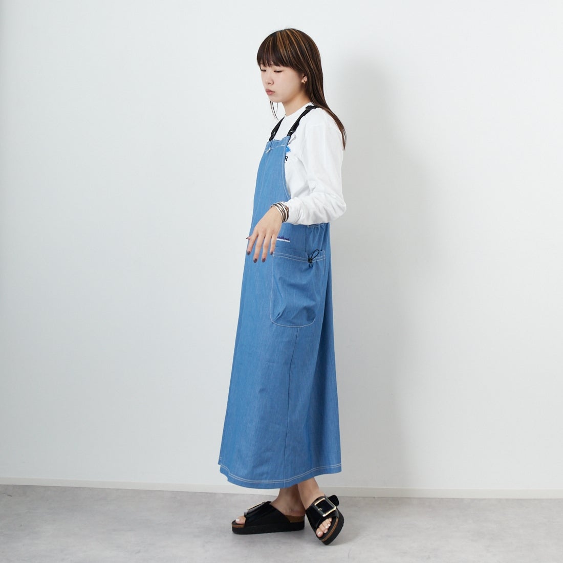 THOUSAND MILE [サウザンド マイル] フロントジップ サロペットワンピース [TM251TD00342] LT.BLUE &&モデル身長：167cm 着用サイズ：F&&