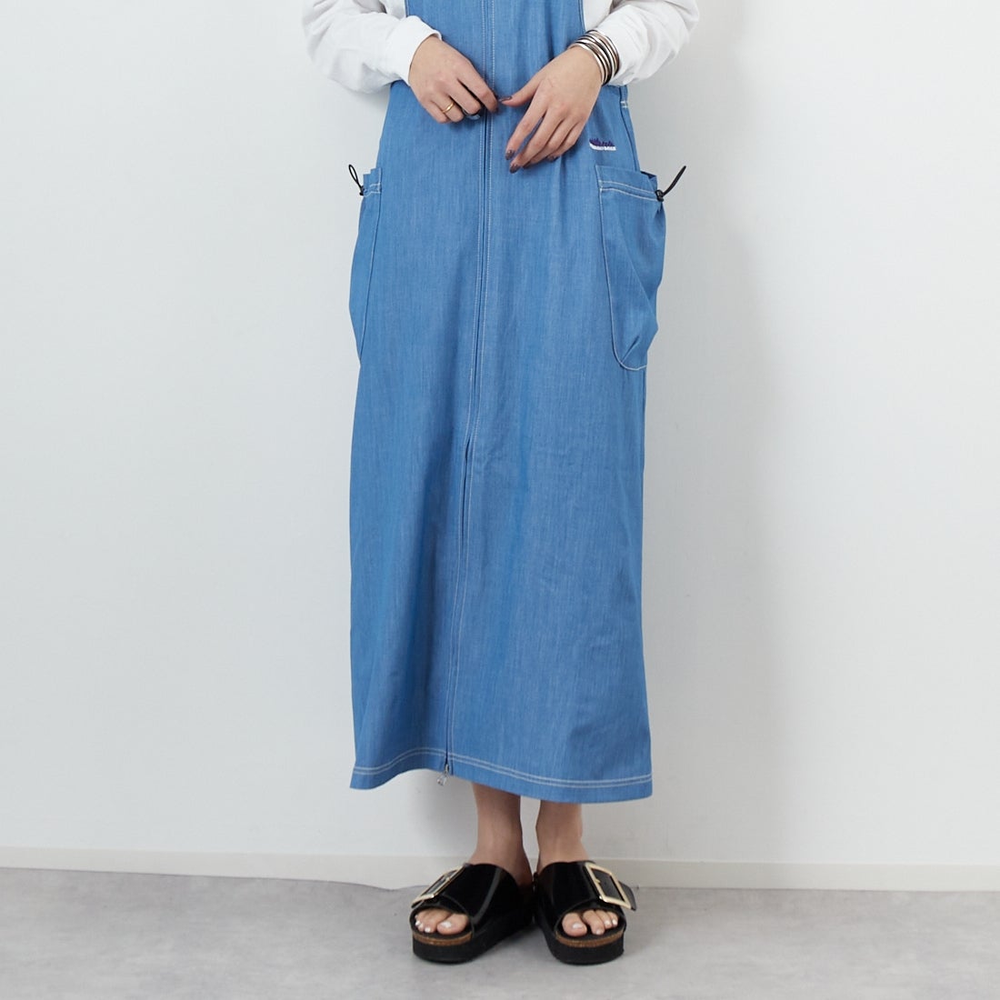 THOUSAND MILE [サウザンド マイル] フロントジップ サロペットワンピース [TM251TD00342] LT.BLUE &&モデル身長：167cm 着用サイズ：F&&