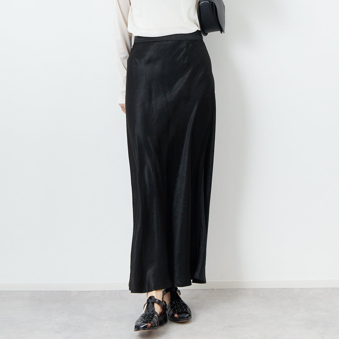 Jeans Factory Clothes [ジーンズファクトリークローズ] メロンヴィンテージサテンスカート [21254053]004 ﾌﾞﾗｯｸ &&モデル身長：167cm 着用サイズ：F&&