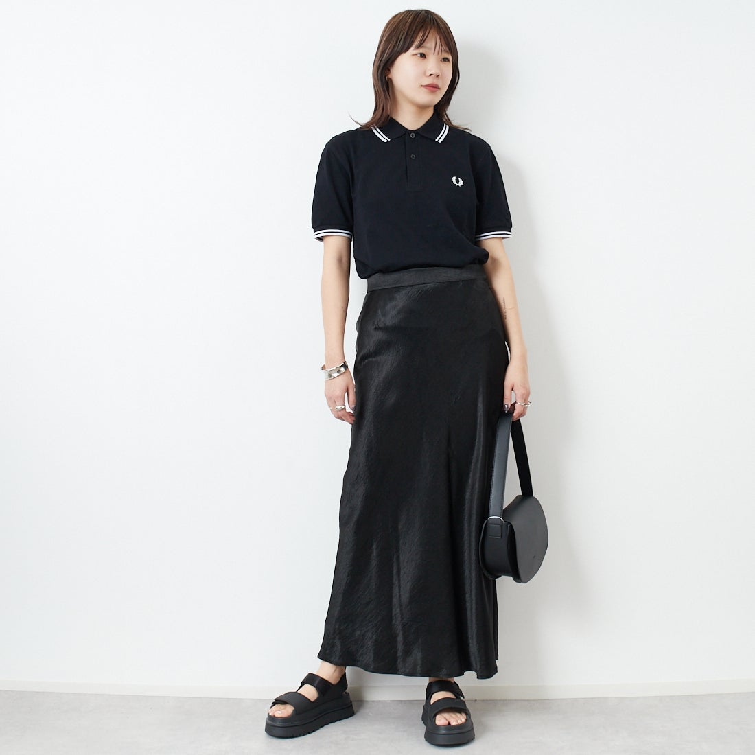 Jeans Factory Clothes [ジーンズファクトリークローズ] メロンヴィンテージサテンスカート [21254053]004 ﾌﾞﾗｯｸ &&モデル身長：167cm 着用サイズ：F&&