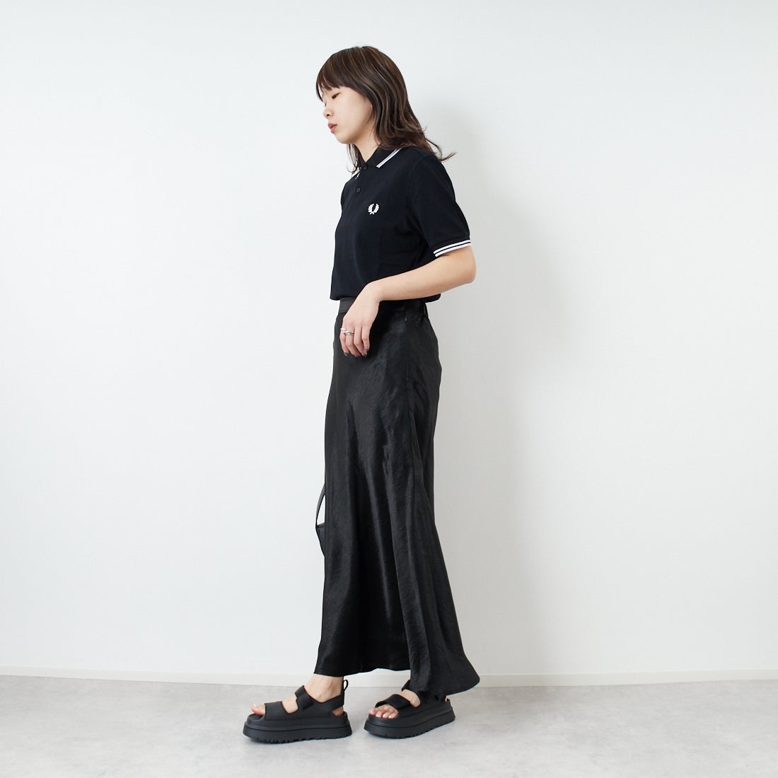 Jeans Factory Clothes [ジーンズファクトリークローズ] メロンヴィンテージサテンスカート [21254053]004 ﾌﾞﾗｯｸ &&モデル身長：167cm 着用サイズ：F&&