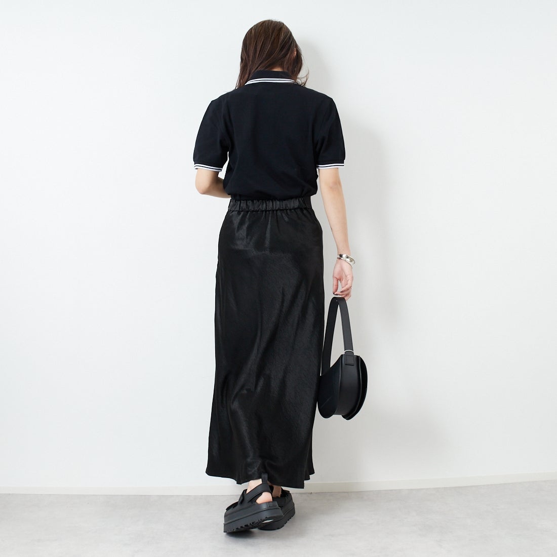 Jeans Factory Clothes [ジーンズファクトリークローズ] メロンヴィンテージサテンスカート [21254053]004 ﾌﾞﾗｯｸ &&モデル身長：167cm 着用サイズ：F&&