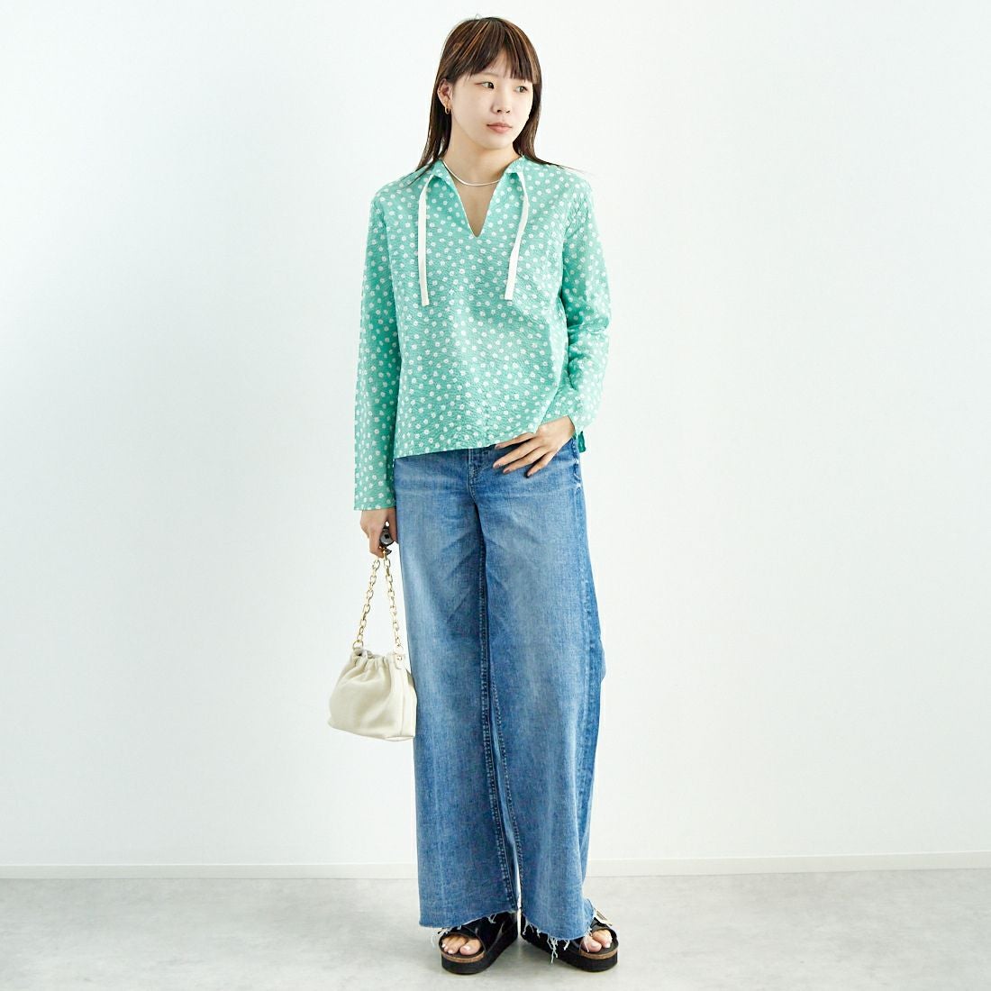 MEYAME [メヤメ] コットンプリントブラウス [MEY-2017] GREEN &&モデル身長：167cm 着用サイズ：F&&