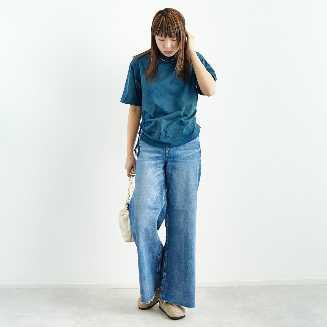 WALANCE [ワランス] オーガニックコットンジャージー アシンメトリーTシャツ [3251-118] 96 INDIGO &&モデル身長：167cm 着用サイズ：F&&