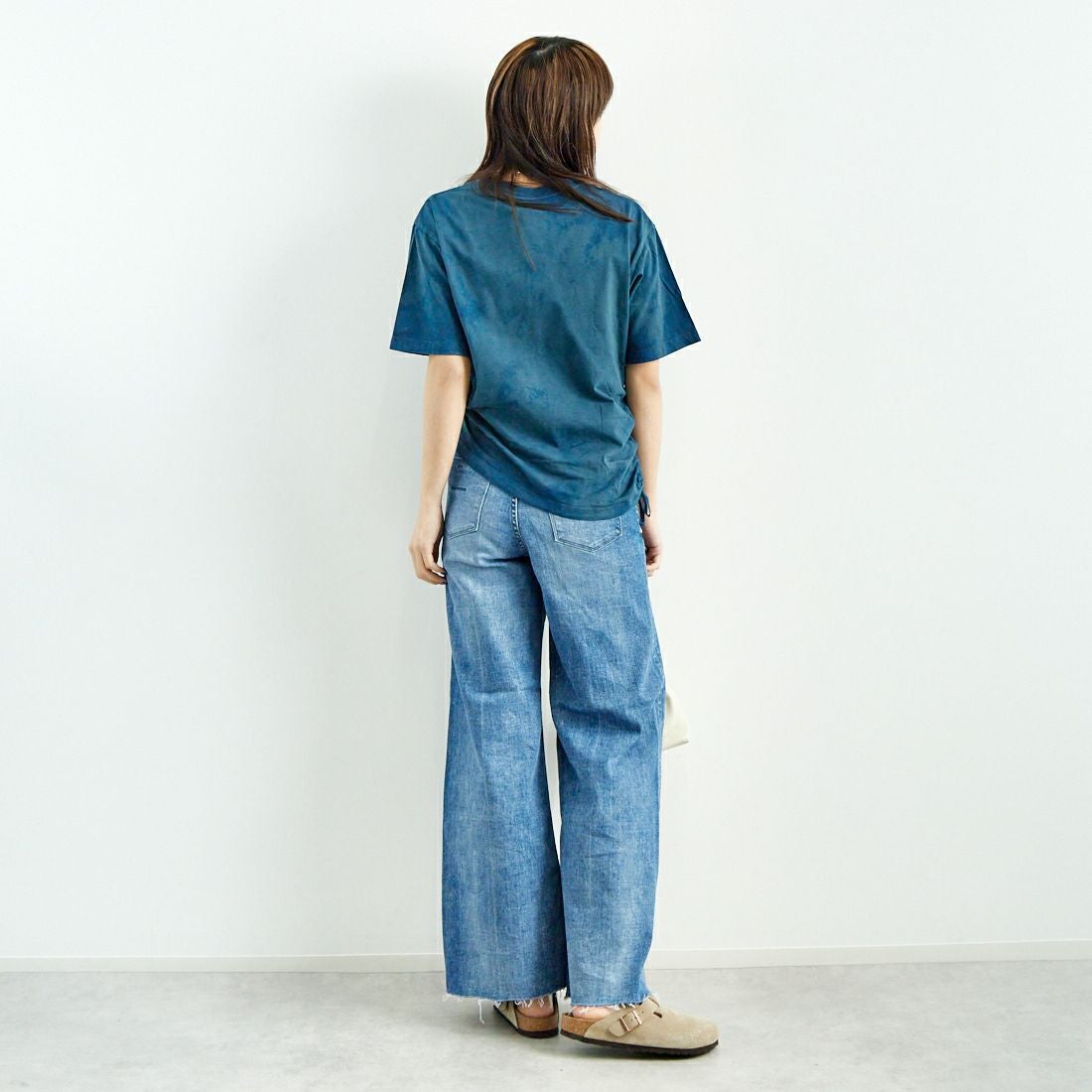 WALANCE [ワランス] オーガニックコットンジャージー アシンメトリーTシャツ [3251-118] 96 INDIGO &&モデル身長：167cm 着用サイズ：F&&