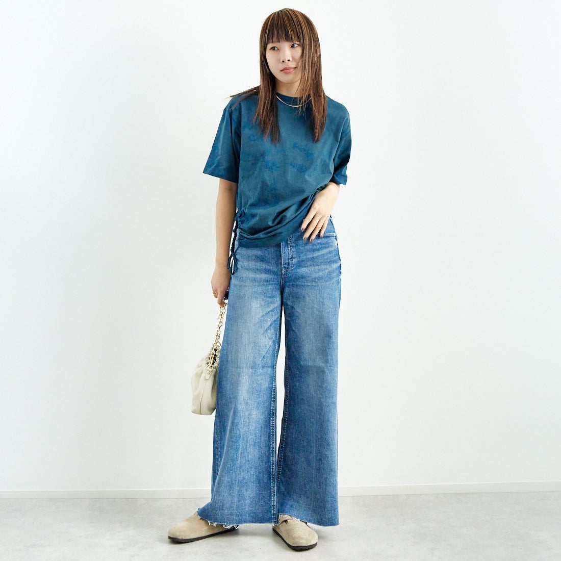 WALANCE [ワランス] オーガニックコットンジャージー アシンメトリーTシャツ [3251-118] 96 INDIGO &&モデル身長：167cm 着用サイズ：F&&