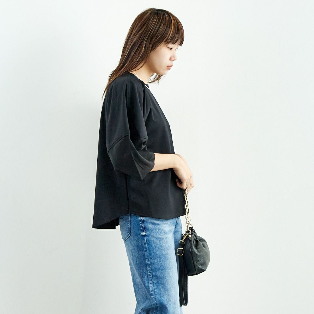 MICA&DEAL [マイカアンドディール] シアースリーブプルオーバー [0125109041] BLACK &&モデル身長：167cm 着用サイズ：F&&