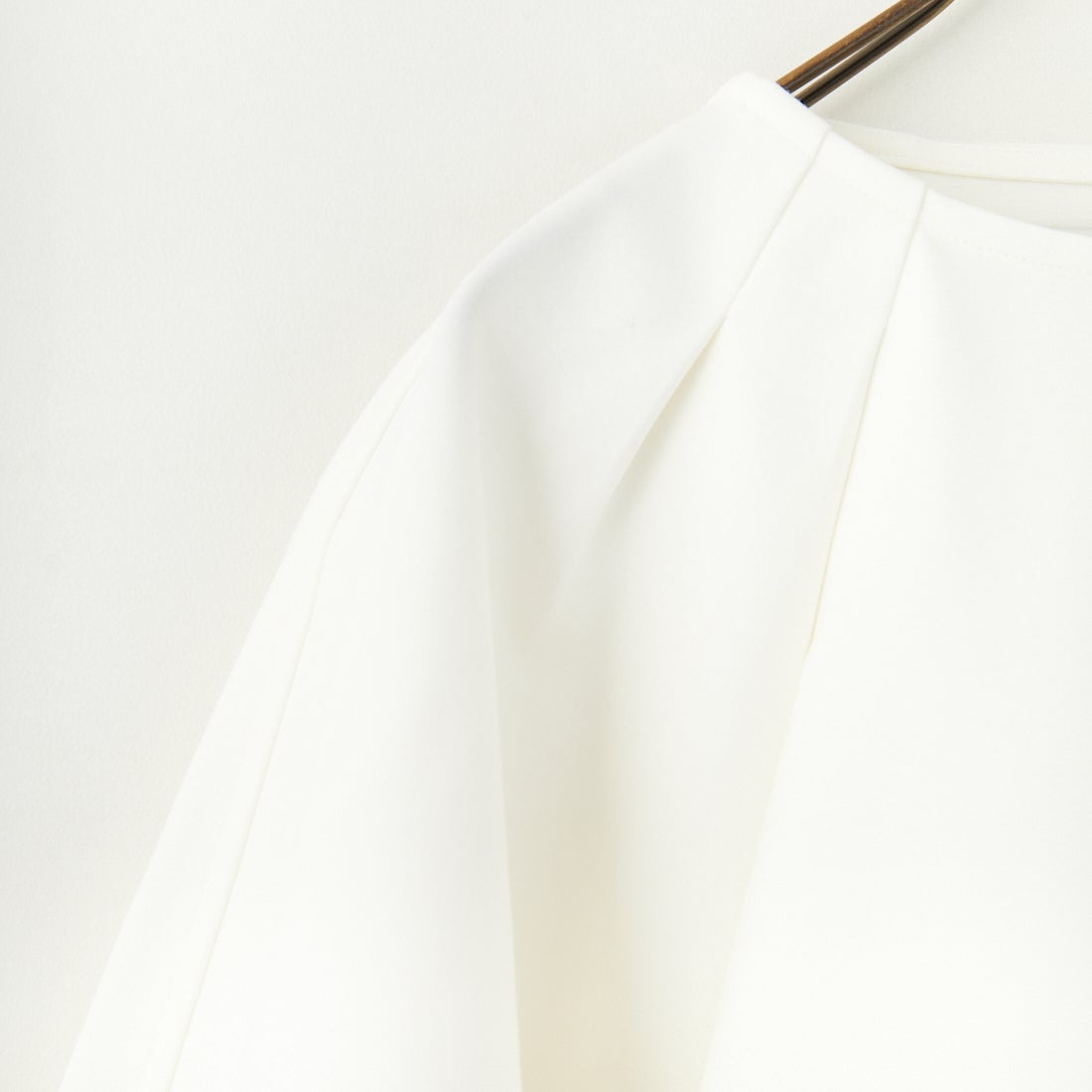 MICA&DEAL [マイカアンドディール] シアースリーブプルオーバー [0125109041] OFF WHITE