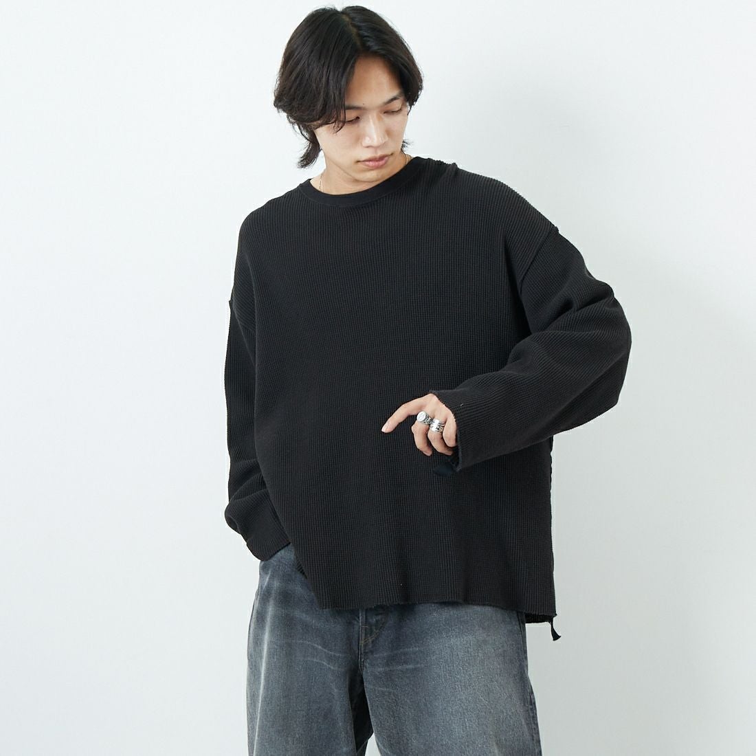 Name. [ネーム] ワッフルテープド ルーズスリーブTシャツ [NMCU-028] NATURAL &&モデル身長：179cm 着用サイズ：1&&