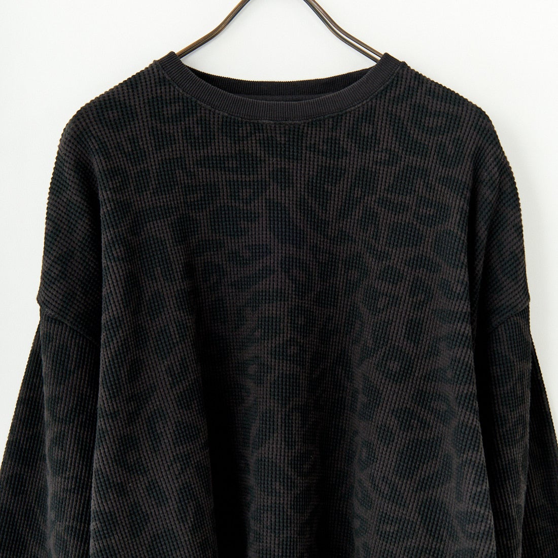 レオパードワッフルテープド ルーズスリーブTシャツ CHARCOAL