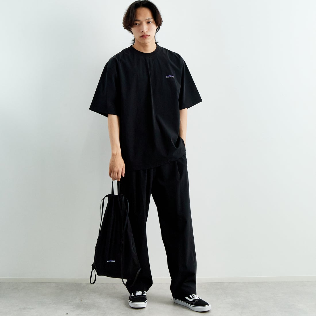 BLACK&&モデル身長：179cm 着用サイズ：XL&&