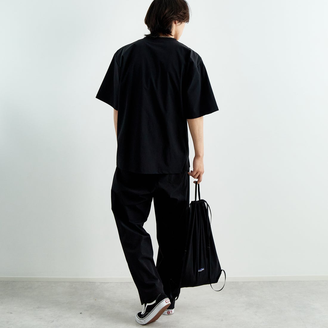 THOUSAND MILE [サウザンド マイル] ショートスリーブTシャツ&パンツ 3Pセットアップ [TM251NP00011] BLACK &&モデル身長：179cm 着用サイズ：XL&&