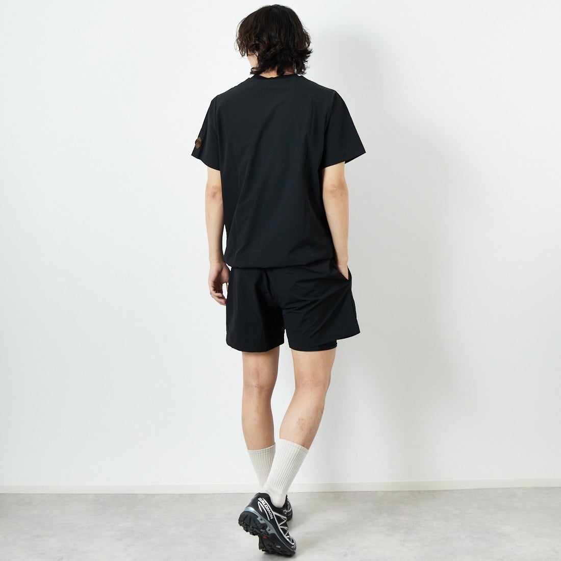 PARIS SAINT-GERMAN [パリ・サンジェルマン] ストレッチウーブン ショートスリーブTシャツ [PS2125SS0002] BLACK &&モデル身長：179cm 着用サイズ：M&&