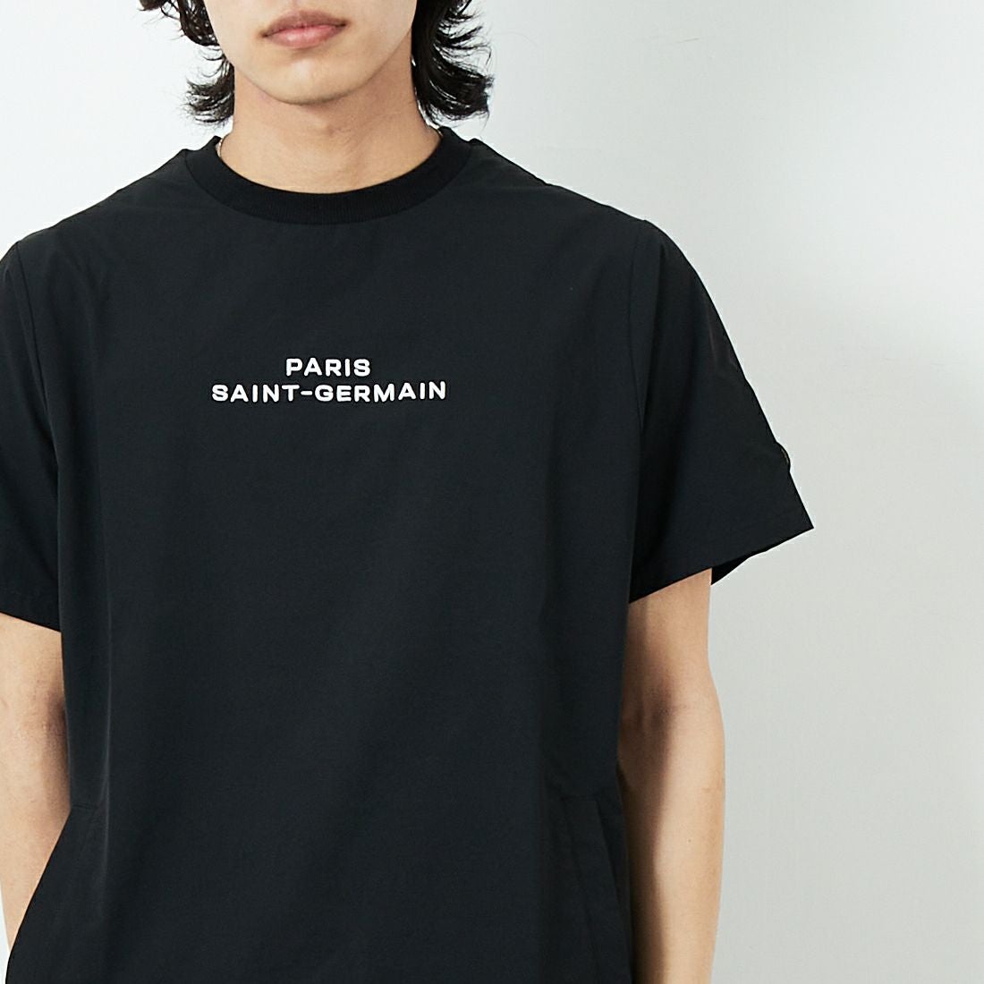 PARIS SAINT-GERMAN [パリ・サンジェルマン] ストレッチウーブン ショートスリーブTシャツ [PS2125SS0002] BLACK &&モデル身長：179cm 着用サイズ：M&&