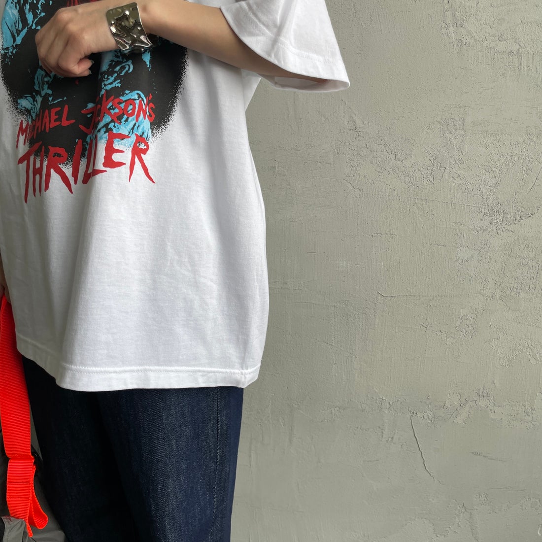 GOOD ROCK SPEED [グッドロックスピード] MICHAEL JACKSON PHOTO T-SHIRT by GOOD ROCK SPEED [25MJK002W] WHITE &&モデル身長：150cm 着用サイズ：F&&