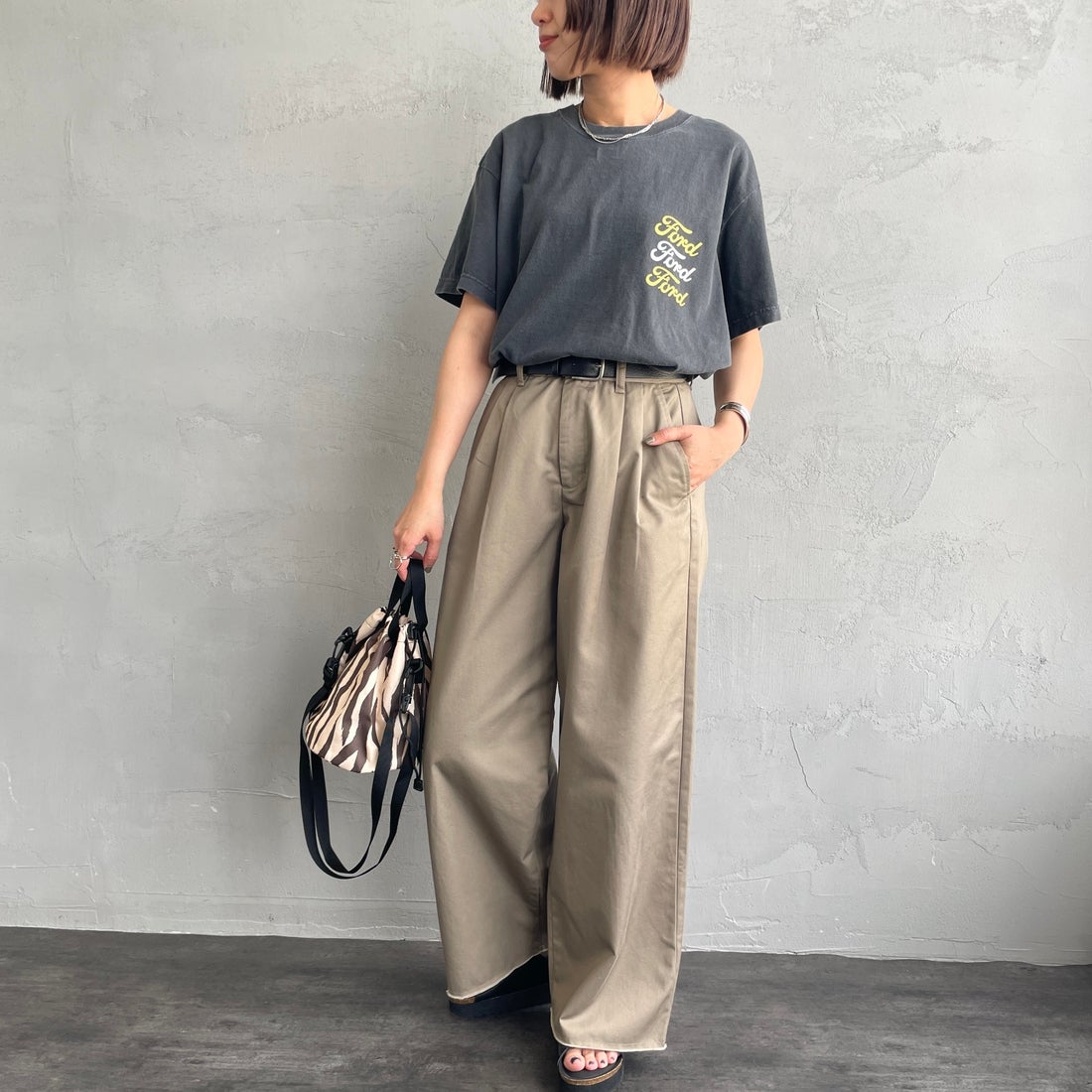 GOOD ROCK SPEED [グッドロックスピード] ファルコン Tシャツ [25FOD009W] CHARCOAL &&モデル身長：160cm 着用サイズ：F&&