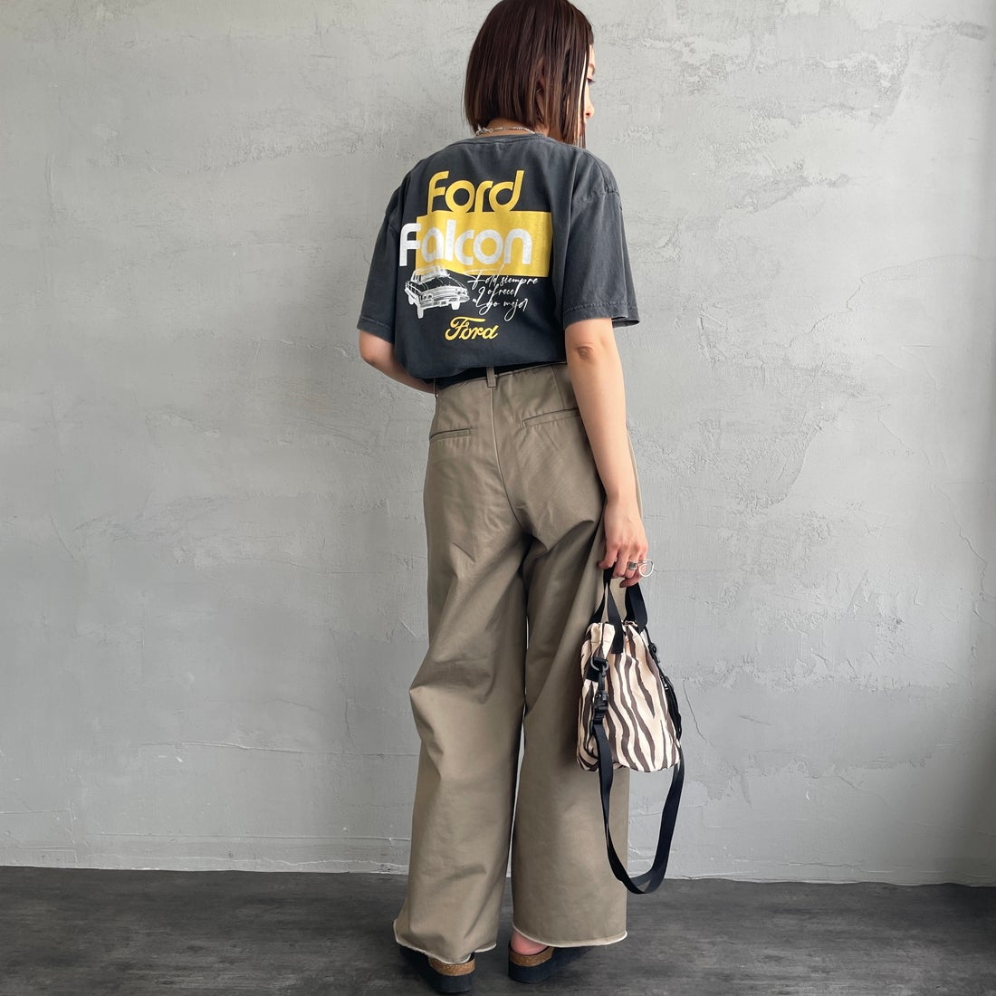 GOOD ROCK SPEED [グッドロックスピード] ファルコン Tシャツ [25FOD009W] CHARCOAL &&モデル身長：160cm 着用サイズ：F&&