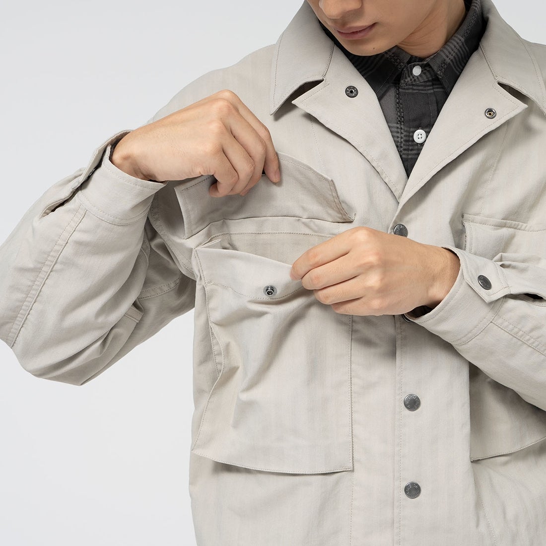 THE NORTH FACE PURPLE LABEL [ザ ノースフェイス パープルレーベル] ヘリンボーンフィールドジャケット [N25SA034] LB L BEIG &&モデル身長：180cm 着用サイズ：M&&