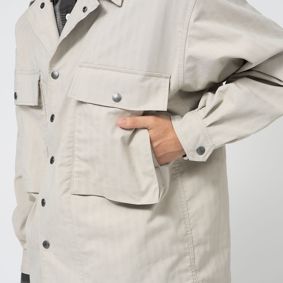 THE NORTH FACE PURPLE LABEL [ザ ノースフェイス パープルレーベル] ヘリンボーンフィールドジャケット [N25SA034] LB L BEIG &&モデル身長：180cm 着用サイズ：M&&