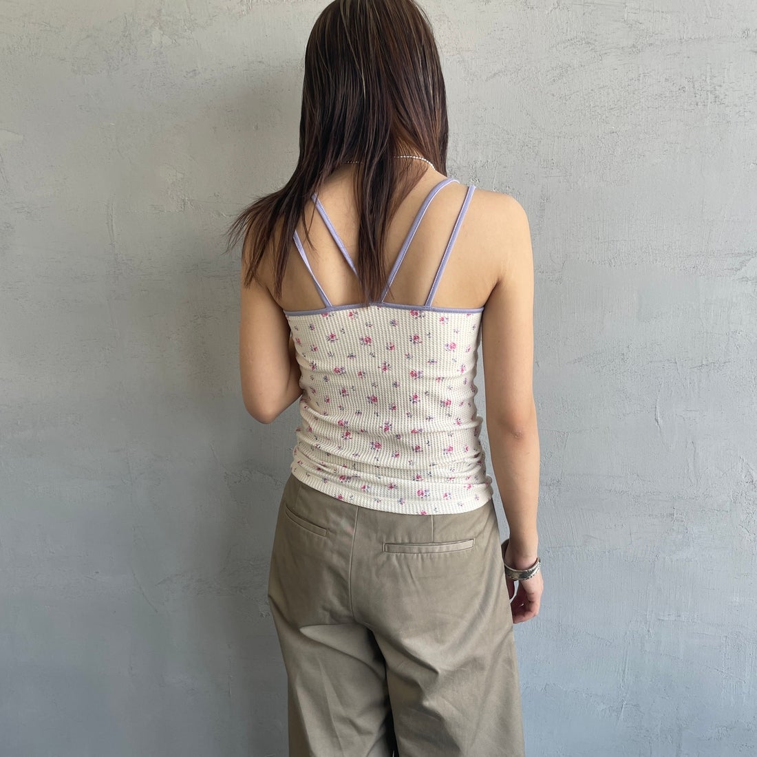 JE MORGAN [ジェイイーモーガン] 別注 TCワッフルカップ付きキャミソール [JF786-29S-JF] NAT/PINK P &&モデル身長：167cm 着用サイズ：F&&