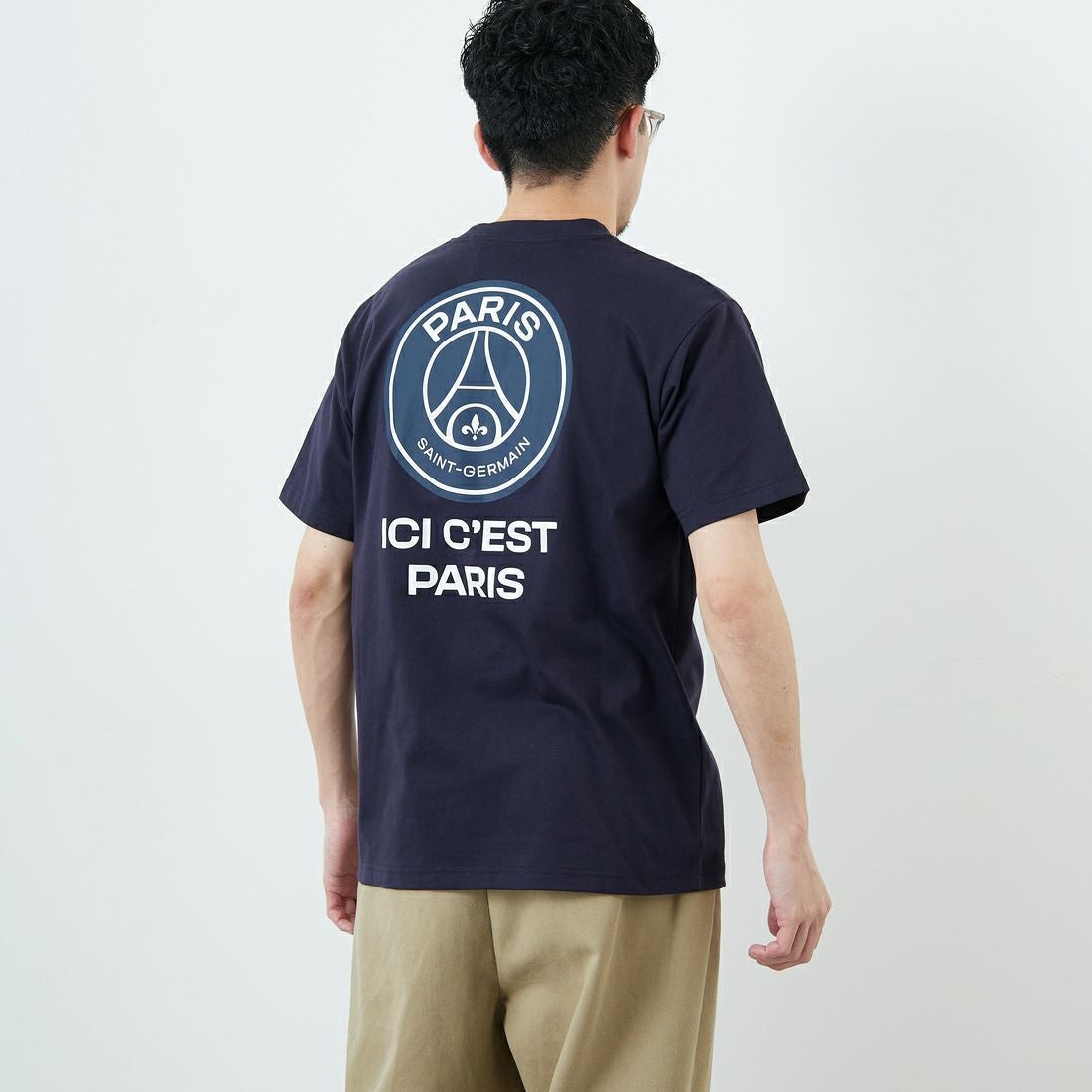 PARIS SAINT-GERMAN [パリ・サンジェルマン] PSGロゴ バックプリントTシャツ [PS0125SS0004] NAVY &&モデル身長：168cm 着用サイズ：M&&